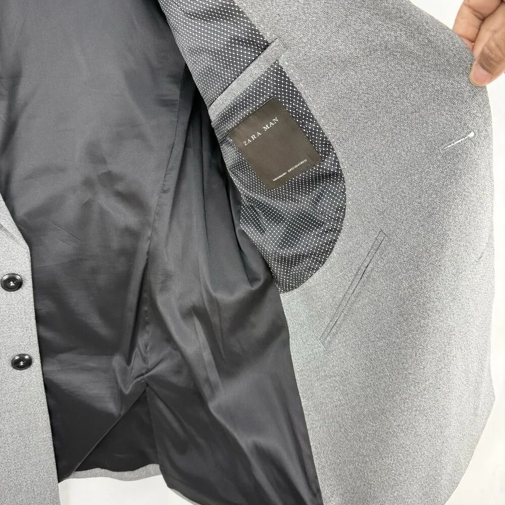 Zara Man Gray Blazer Men’s Size 42R EUR 52 Lined Two Button Suit Jacket